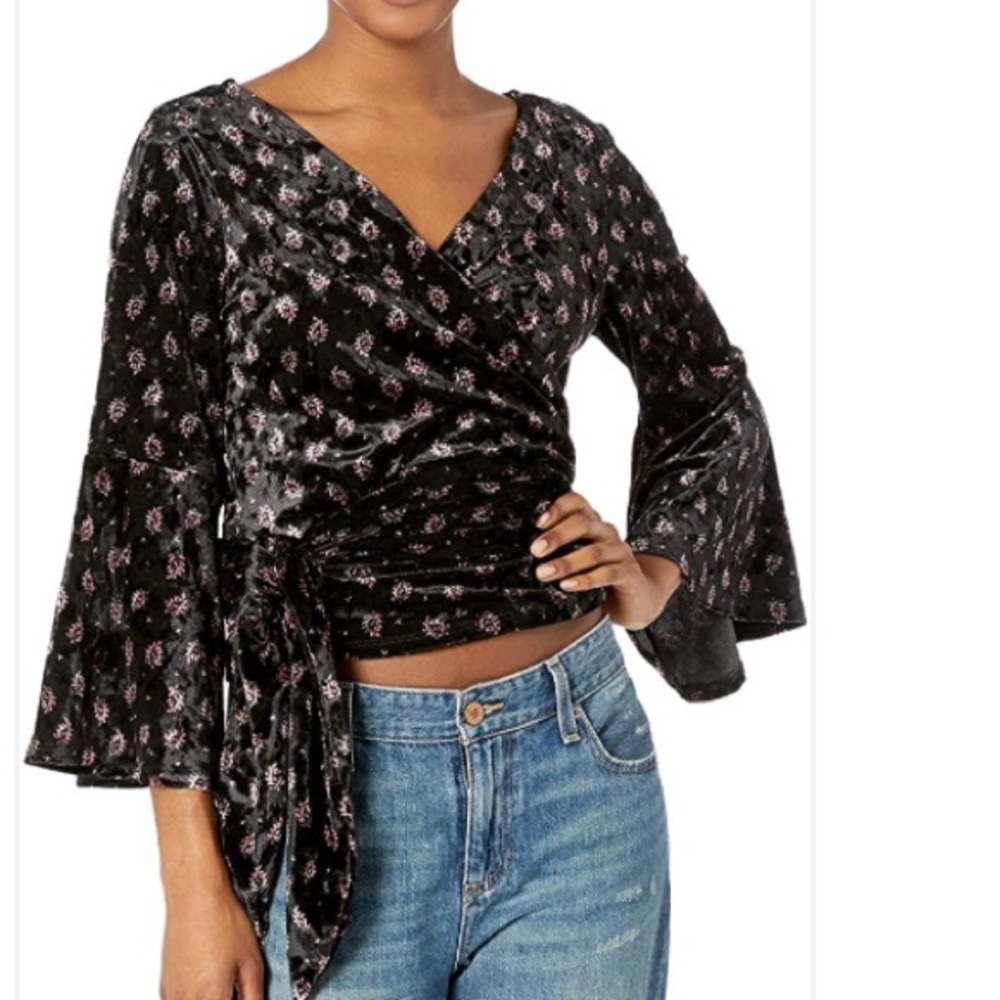 Billabong Women's Embrace It Crushed Velvet Top Sz S